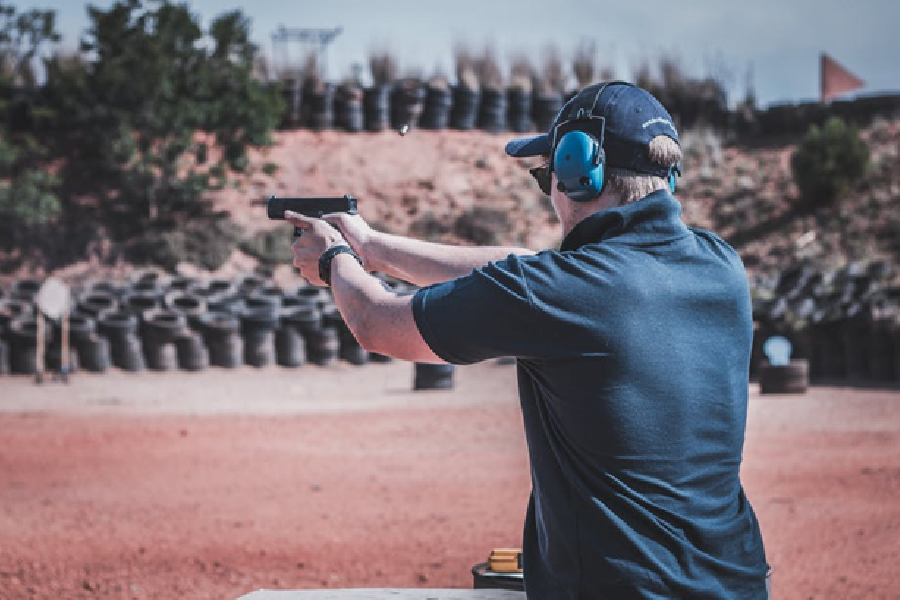 8 Tips on Choosing a Gun Training Class for Beginners CharterMeNow